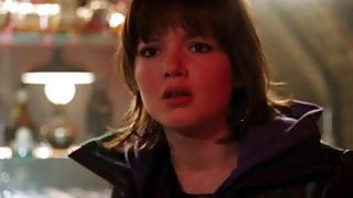 Holliday Grainger, Zoe Tapper – Demons s1e04