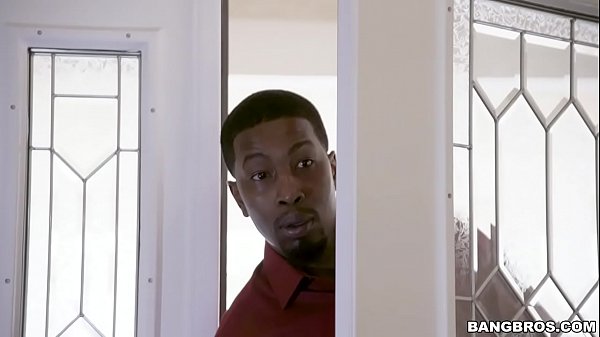 BANGBROS – Casey Calvert Gets a Big Black Dick In Her Ass