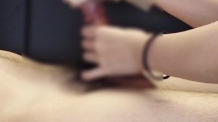 【個人撮影】素人カップル。車内で手コキング！ロリ穴オナホールすごまん2で大量射精！久しぶりの若いキツキツマンコに感激？！案の定プーちゃんに怒られる俺。とほほ。