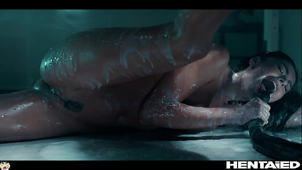 Real Life Hentai – Alissa Foxy is fucked the hell by Alien